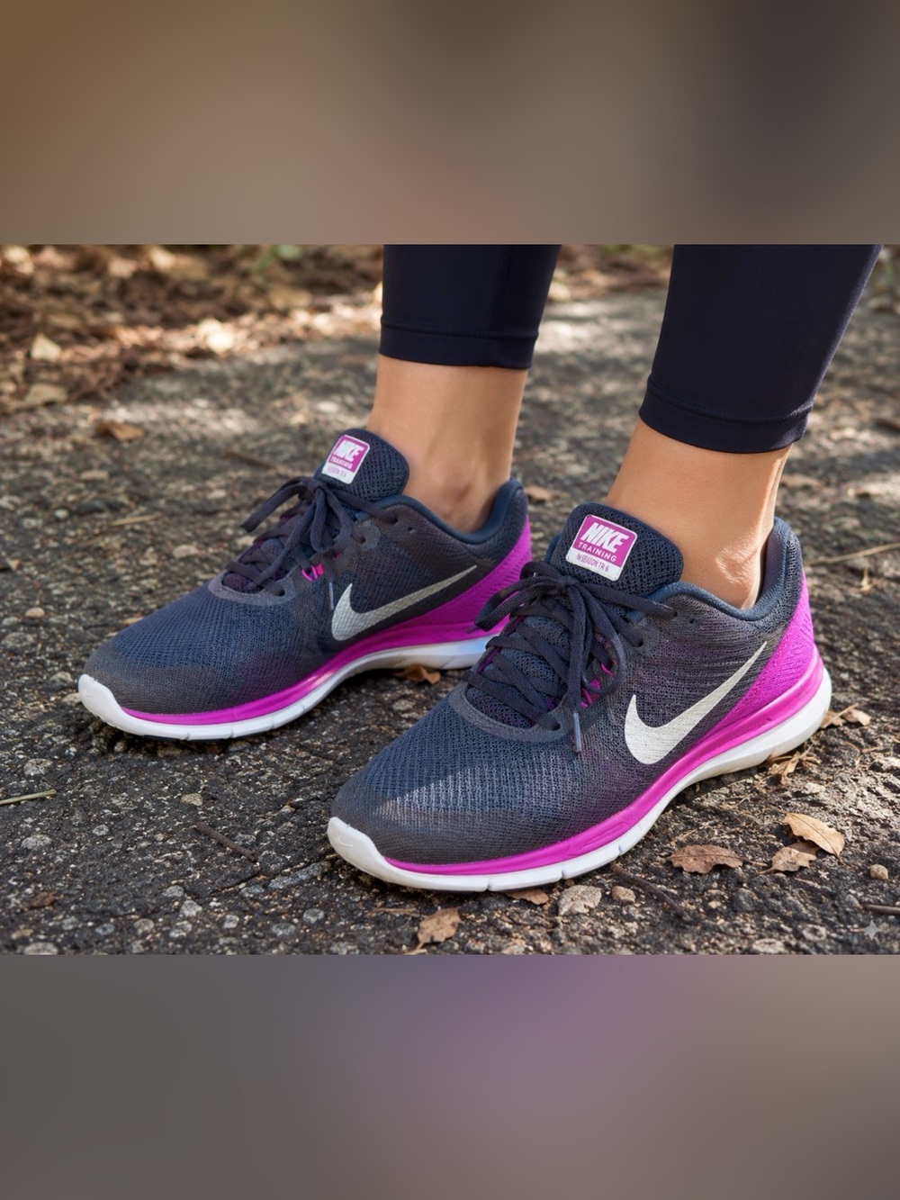 Nike training Charcoal and Fuchsia Athletic Sneakers. Sz8